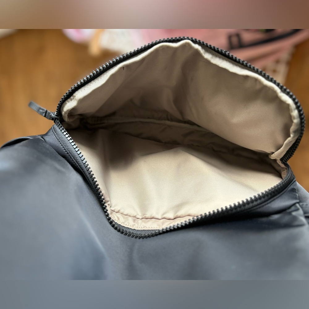 Lululemon Black Everywhere Backpack - image 5